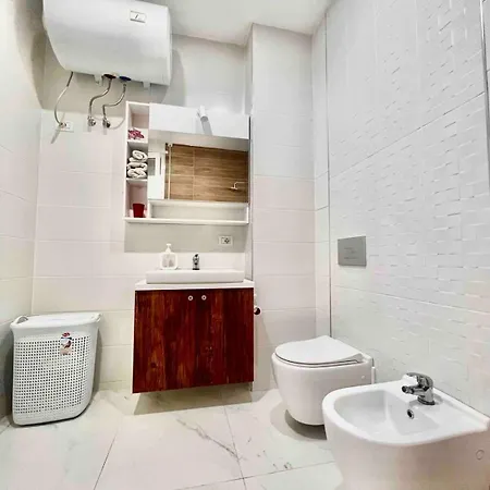 Nina's Apartment *